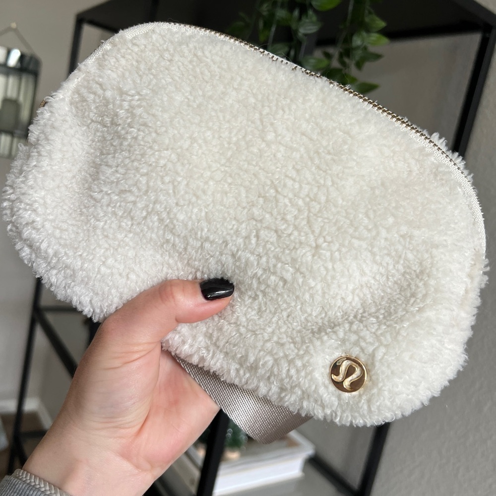 Lululemon Fleece Belt Bag